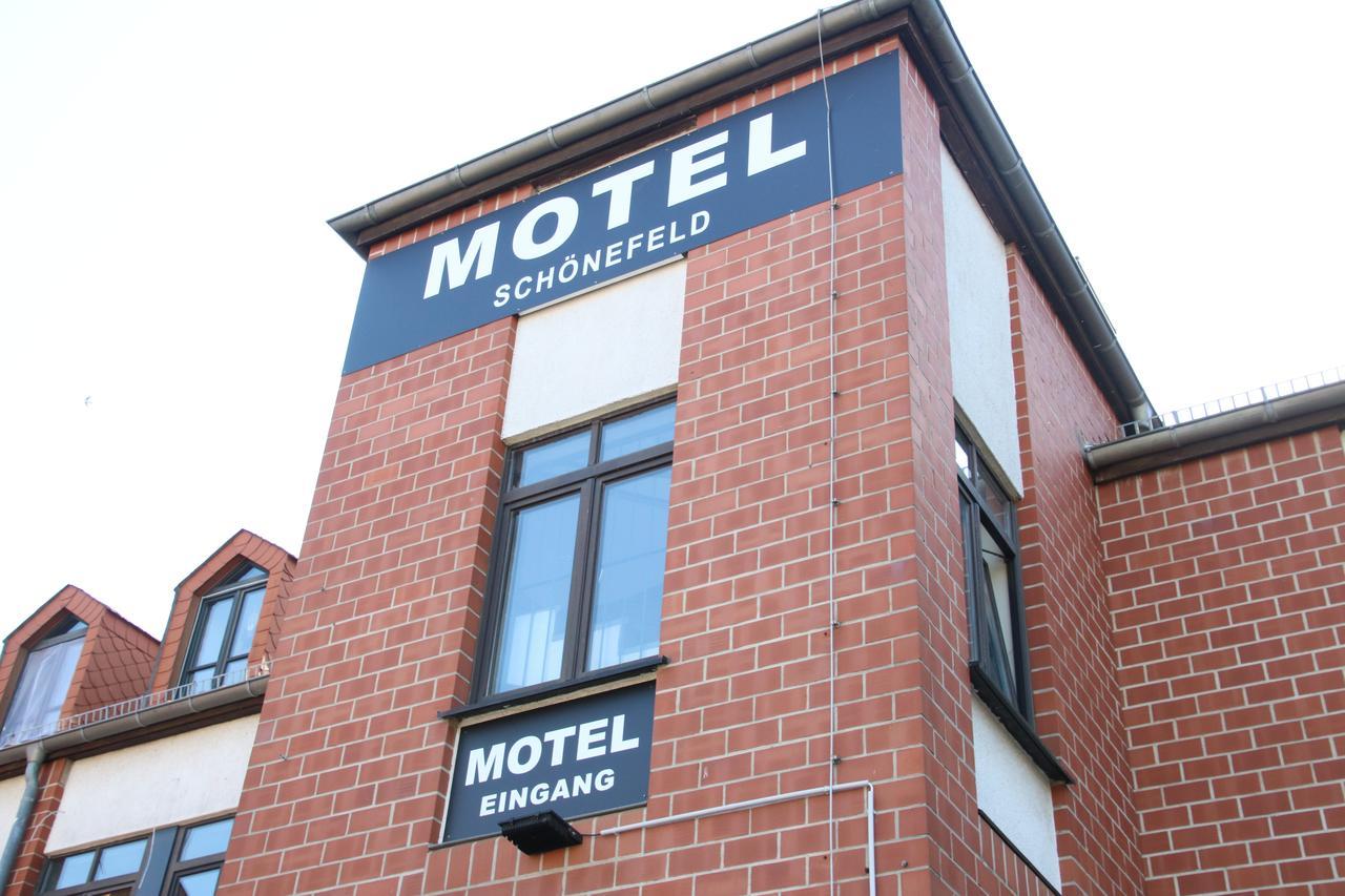 Motel Schoenefeld Гросцитен Екстер'єр фото